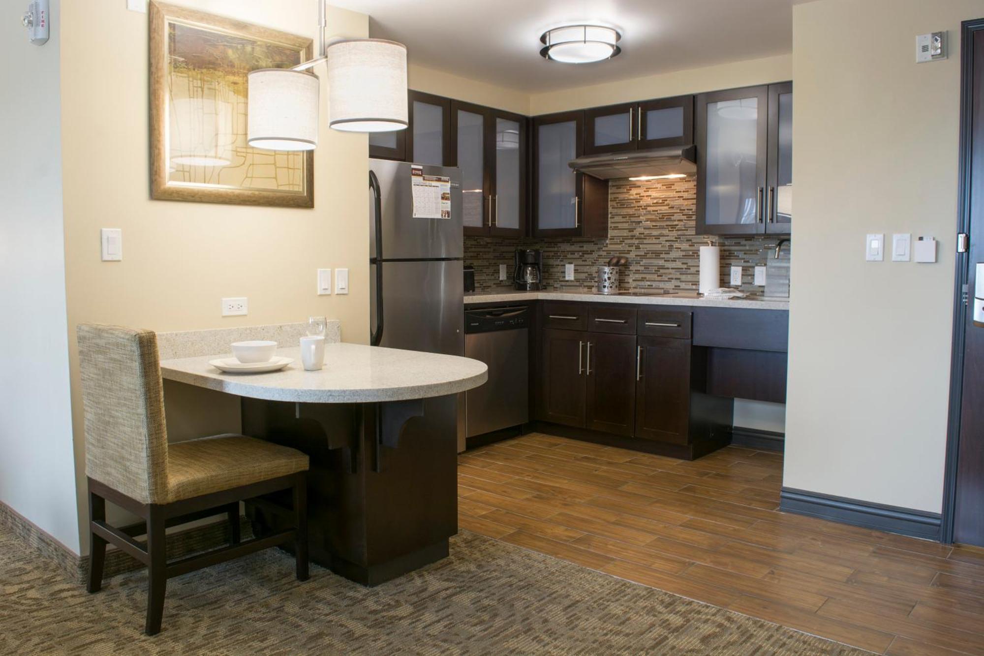 Staybridge Suites Chihuahua By Ihg Esterno foto