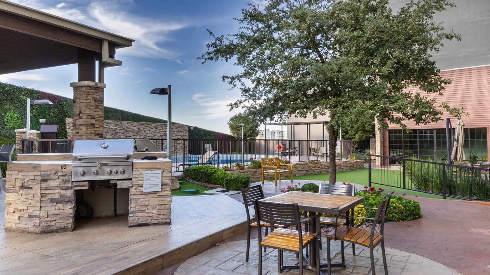 Staybridge Suites Chihuahua By Ihg Esterno foto