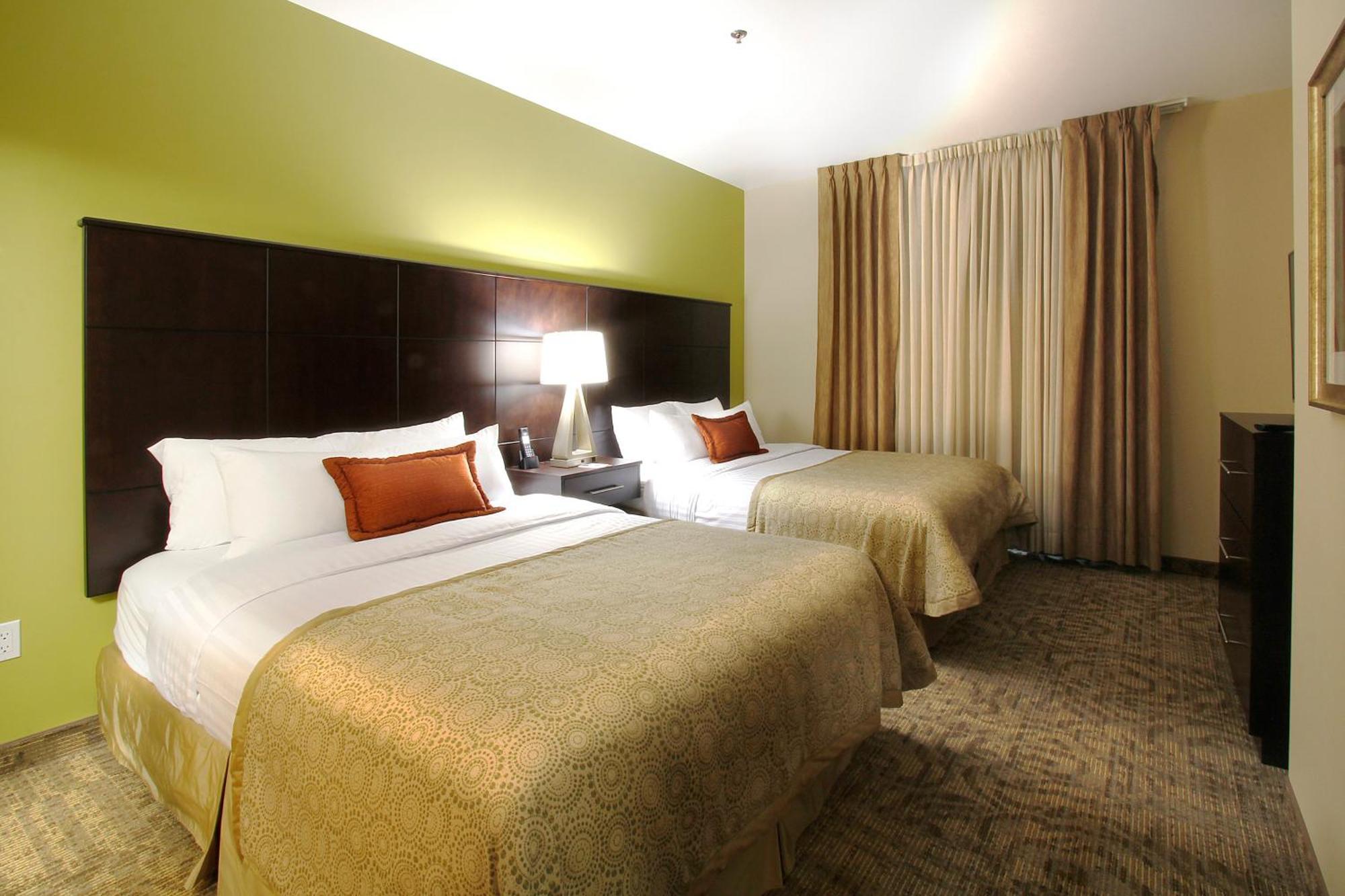 Staybridge Suites Chihuahua By Ihg Esterno foto